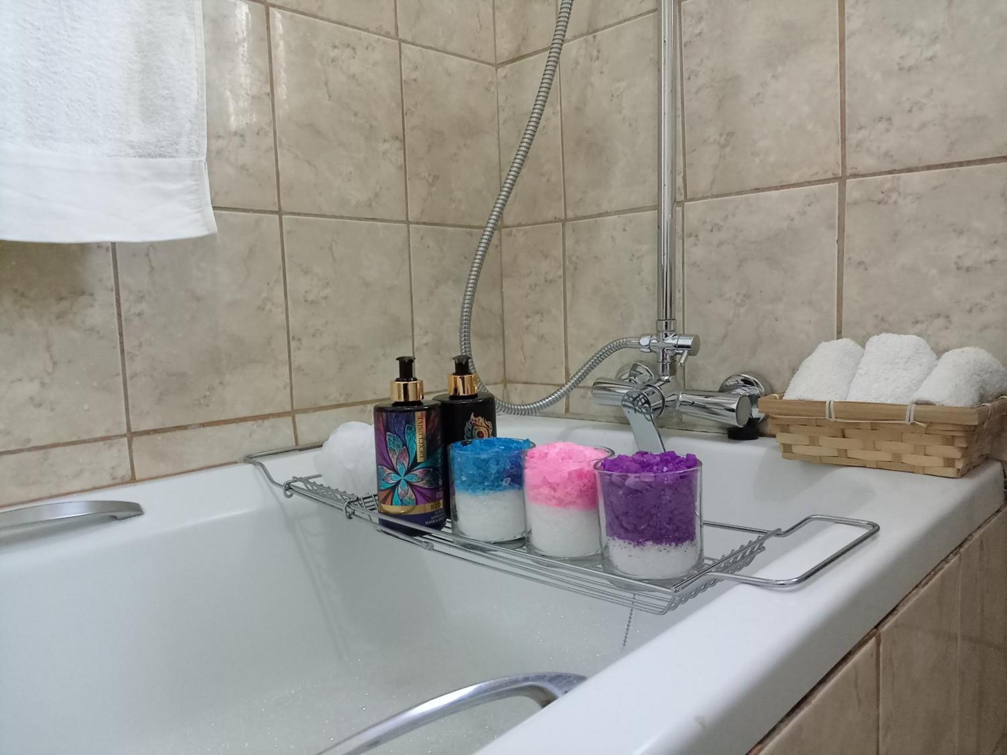 Olivia Pines Guesthouse Крюгерсдорп Экстерьер фото