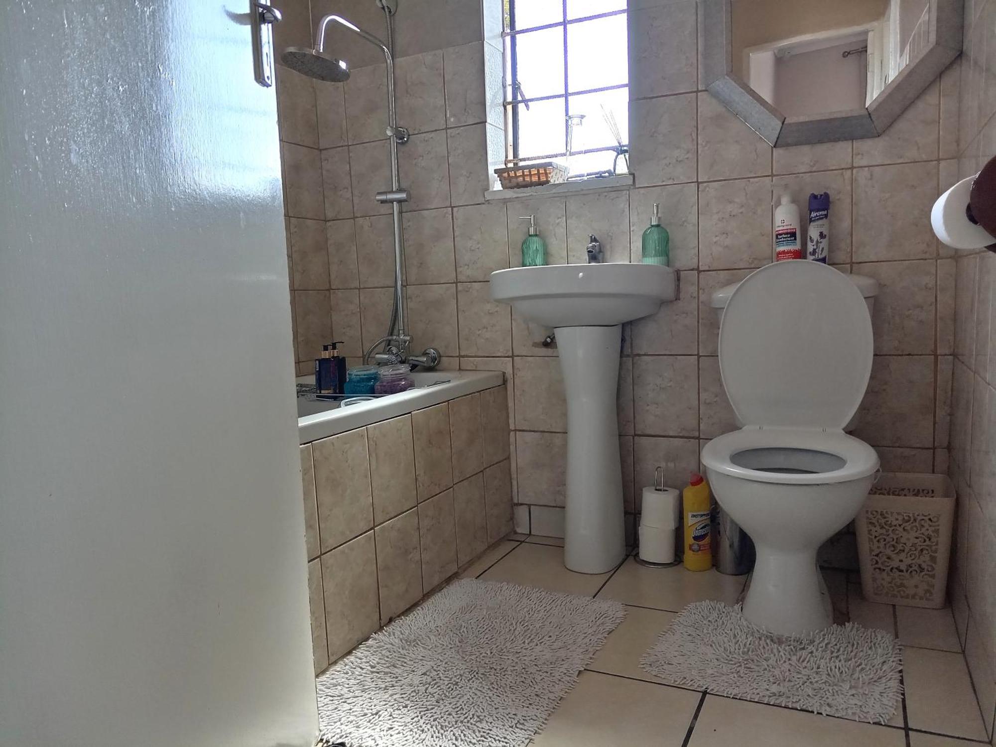 Olivia Pines Guesthouse Крюгерсдорп Экстерьер фото