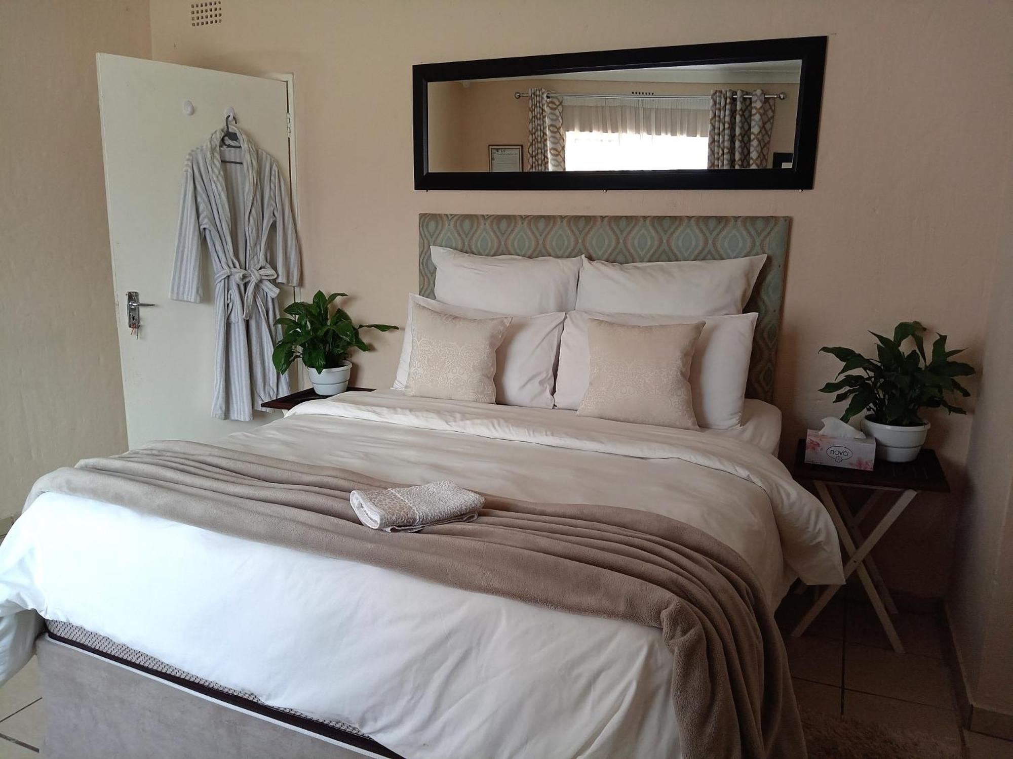 Olivia Pines Guesthouse Крюгерсдорп Экстерьер фото