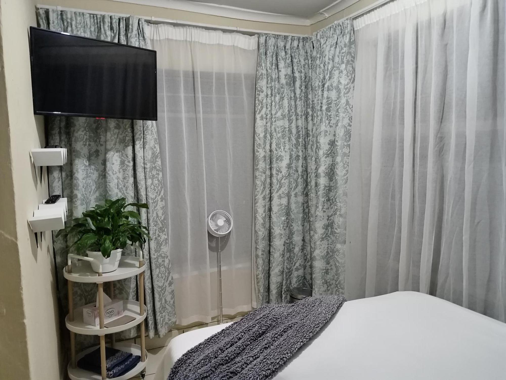 Olivia Pines Guesthouse Крюгерсдорп Экстерьер фото