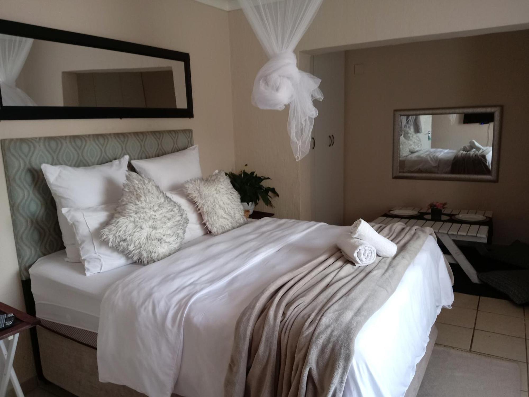 Olivia Pines Guesthouse Крюгерсдорп Экстерьер фото