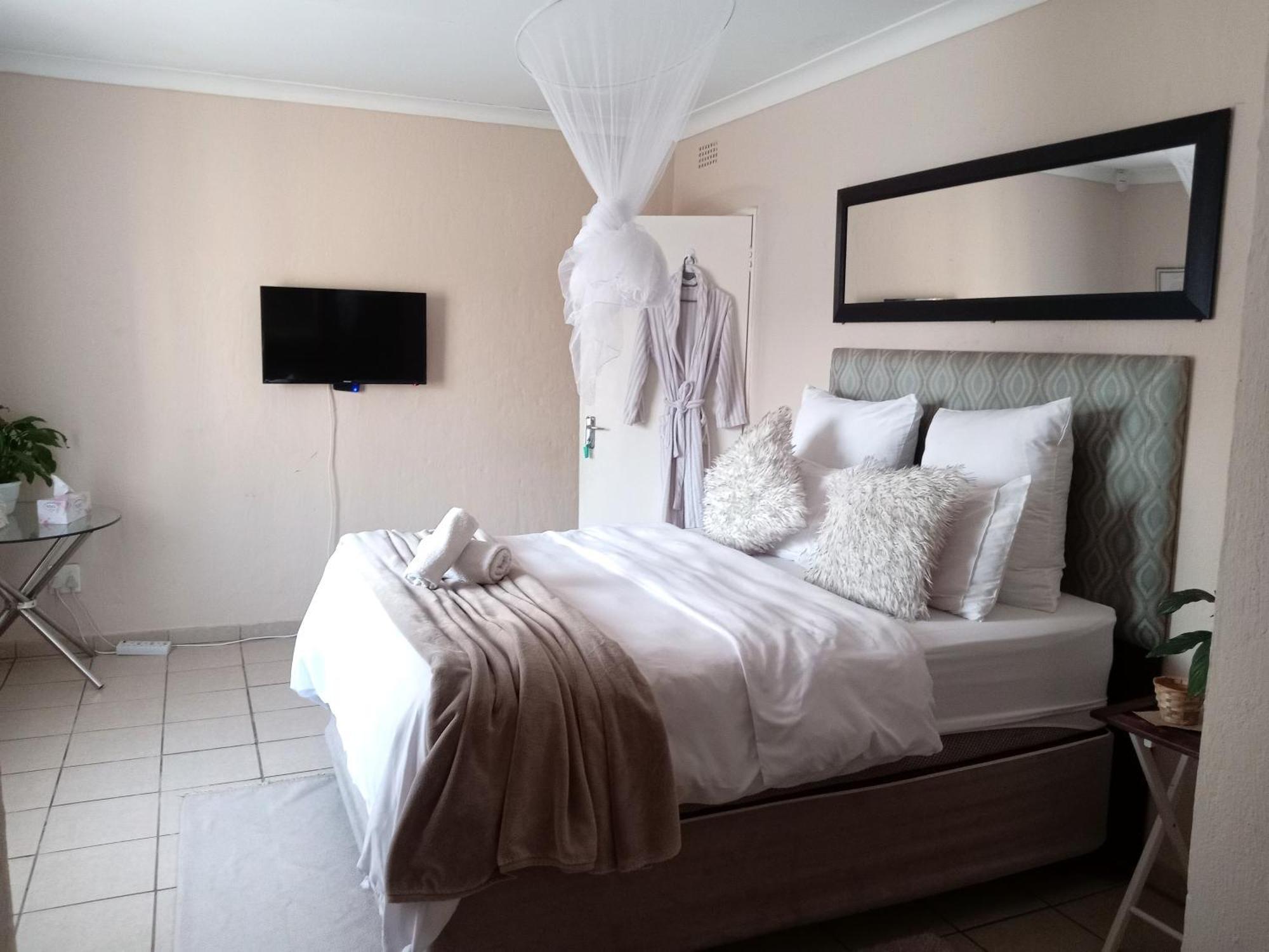 Olivia Pines Guesthouse Крюгерсдорп Экстерьер фото