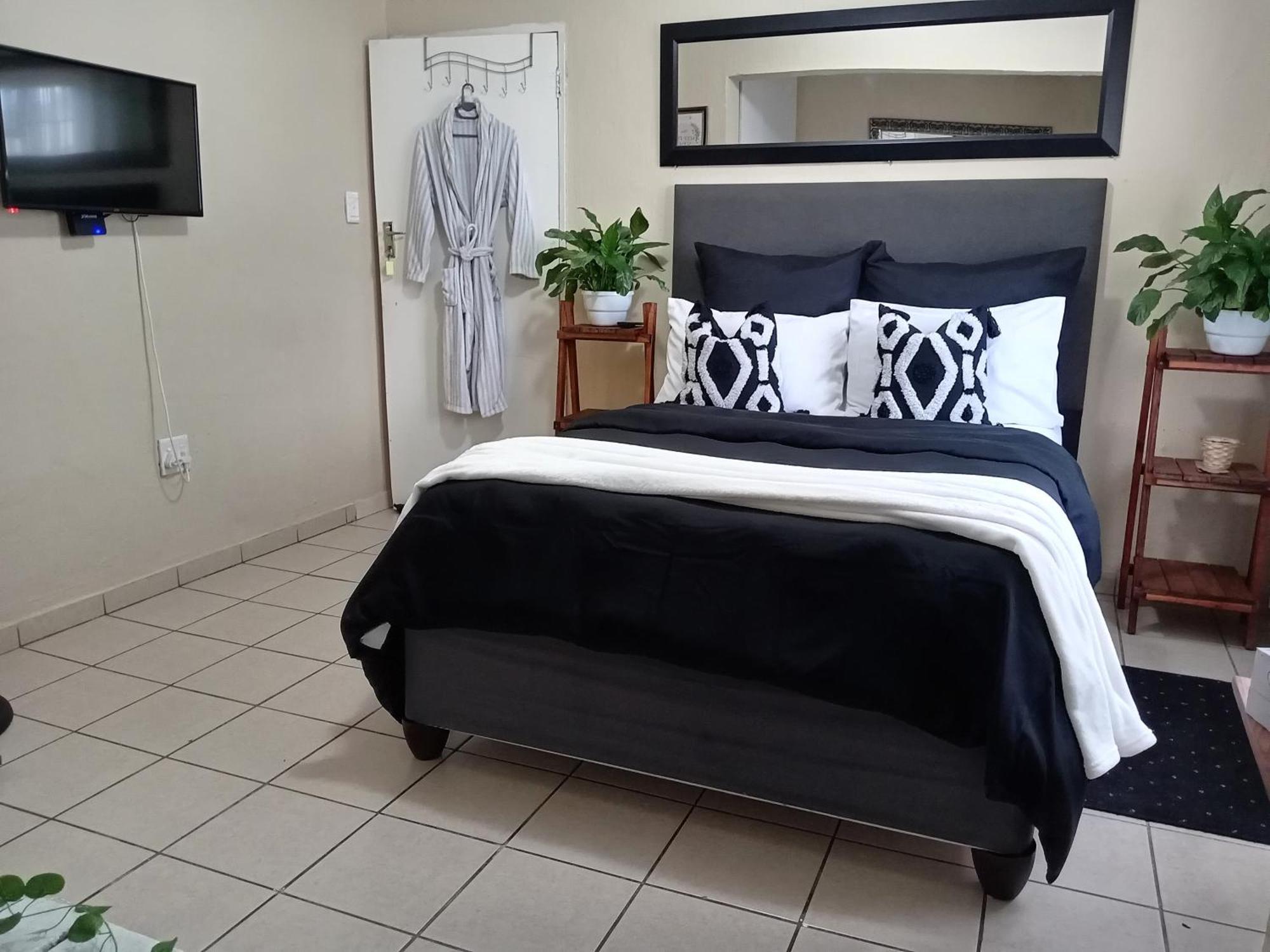 Olivia Pines Guesthouse Крюгерсдорп Экстерьер фото